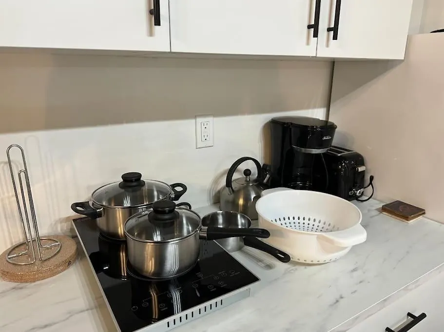1 Bd Motel Condo With Kitchenette - 3 Edmonton 0*,